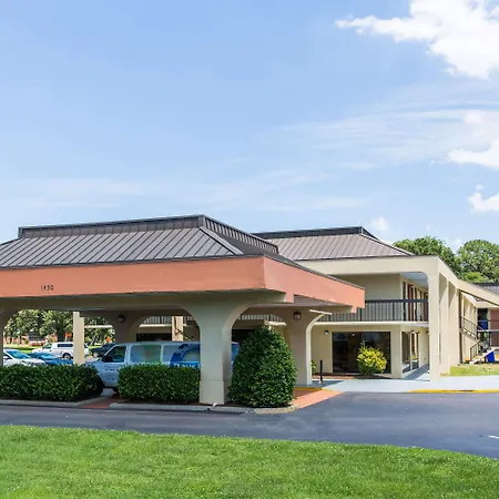 Days Inn By Wyndham Norfolk Airport